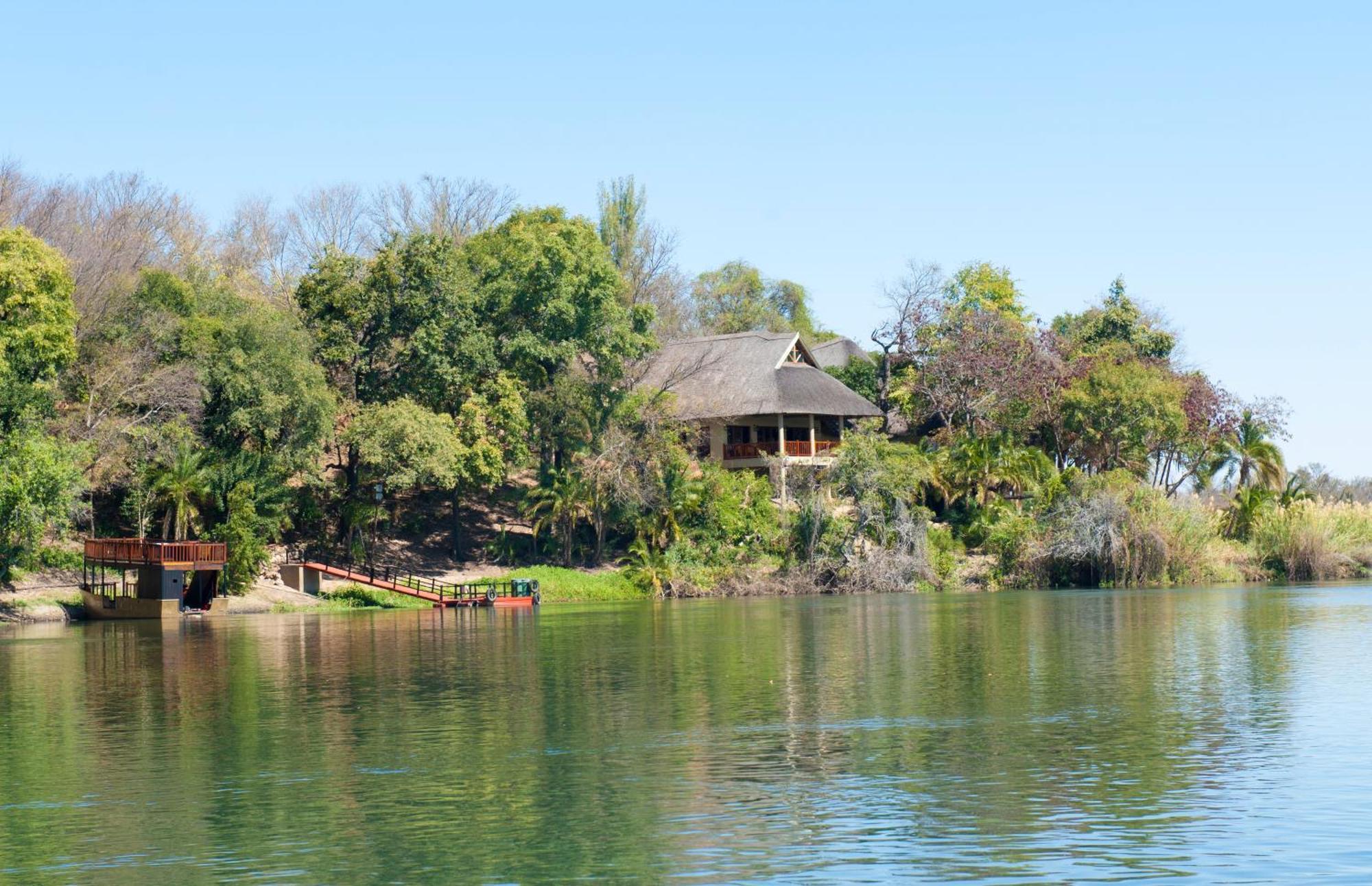 Divava Okavango Resort & Spa Bagani Екстер'єр фото