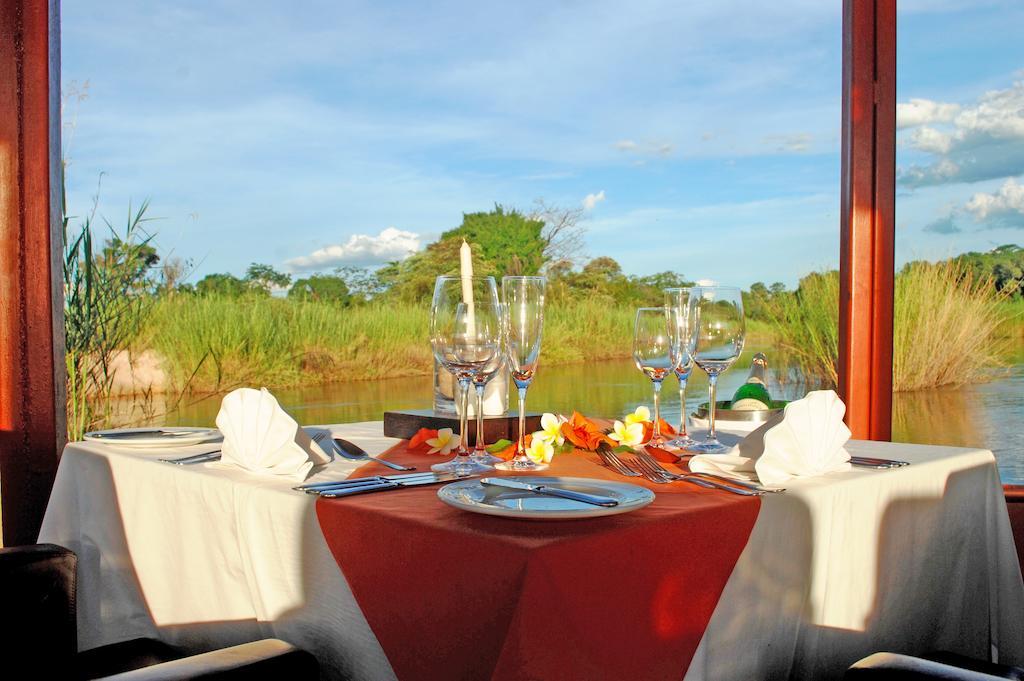Divava Okavango Resort & Spa Bagani Екстер'єр фото
