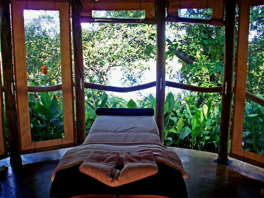 Divava Okavango Resort & Spa Bagani Екстер'єр фото